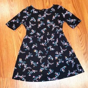 Old Navy Black Floral Print Dress (Size 6/7)